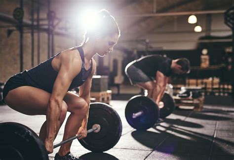10 Amazing Benefits of Deadlifts and 14 Mistakes to Avoid.